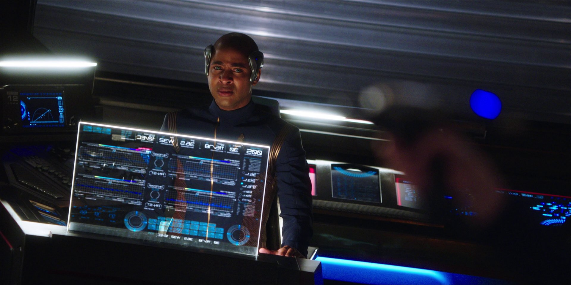 extant_StarTrekDiscovery_1x02-BattleAtTheBinaryStars_0403.jpg