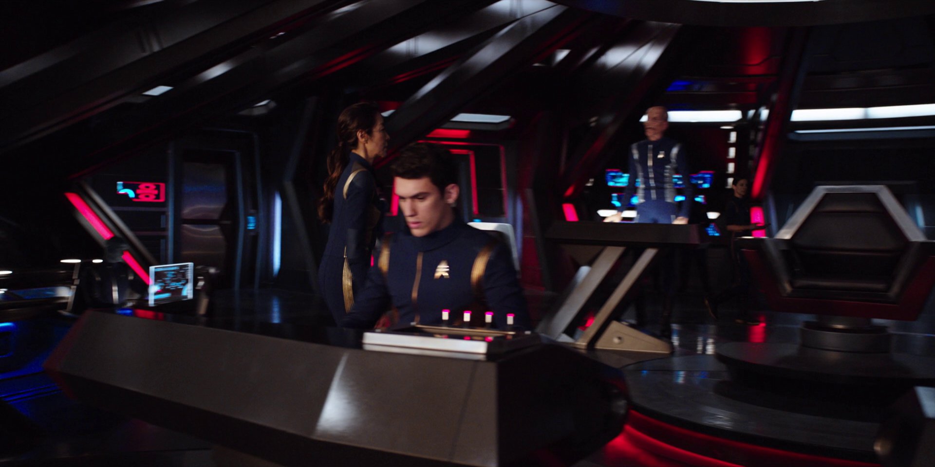extant_StarTrekDiscovery_1x02-BattleAtTheBinaryStars_1040.jpg