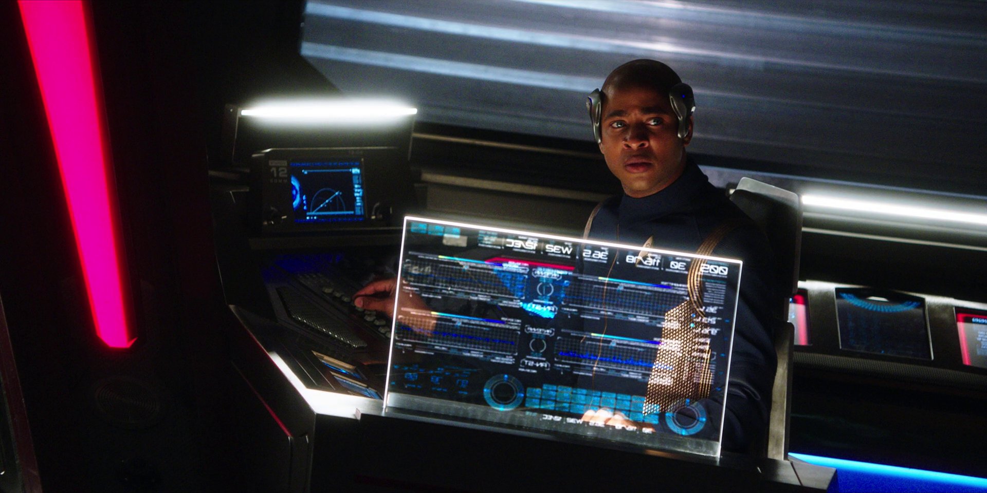 extant_StarTrekDiscovery_1x02-BattleAtTheBinaryStars_1925.jpg