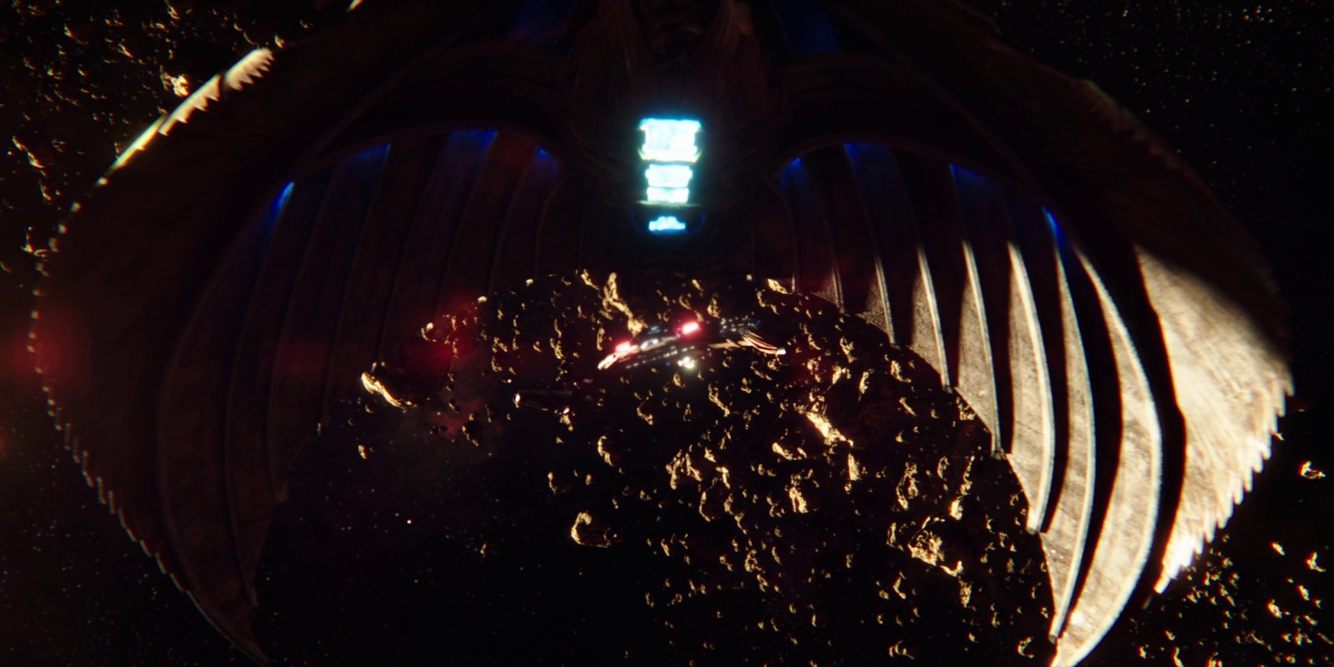 extant_StarTrekDiscovery_1x02-BattleAtTheBinaryStars_1992.jpg