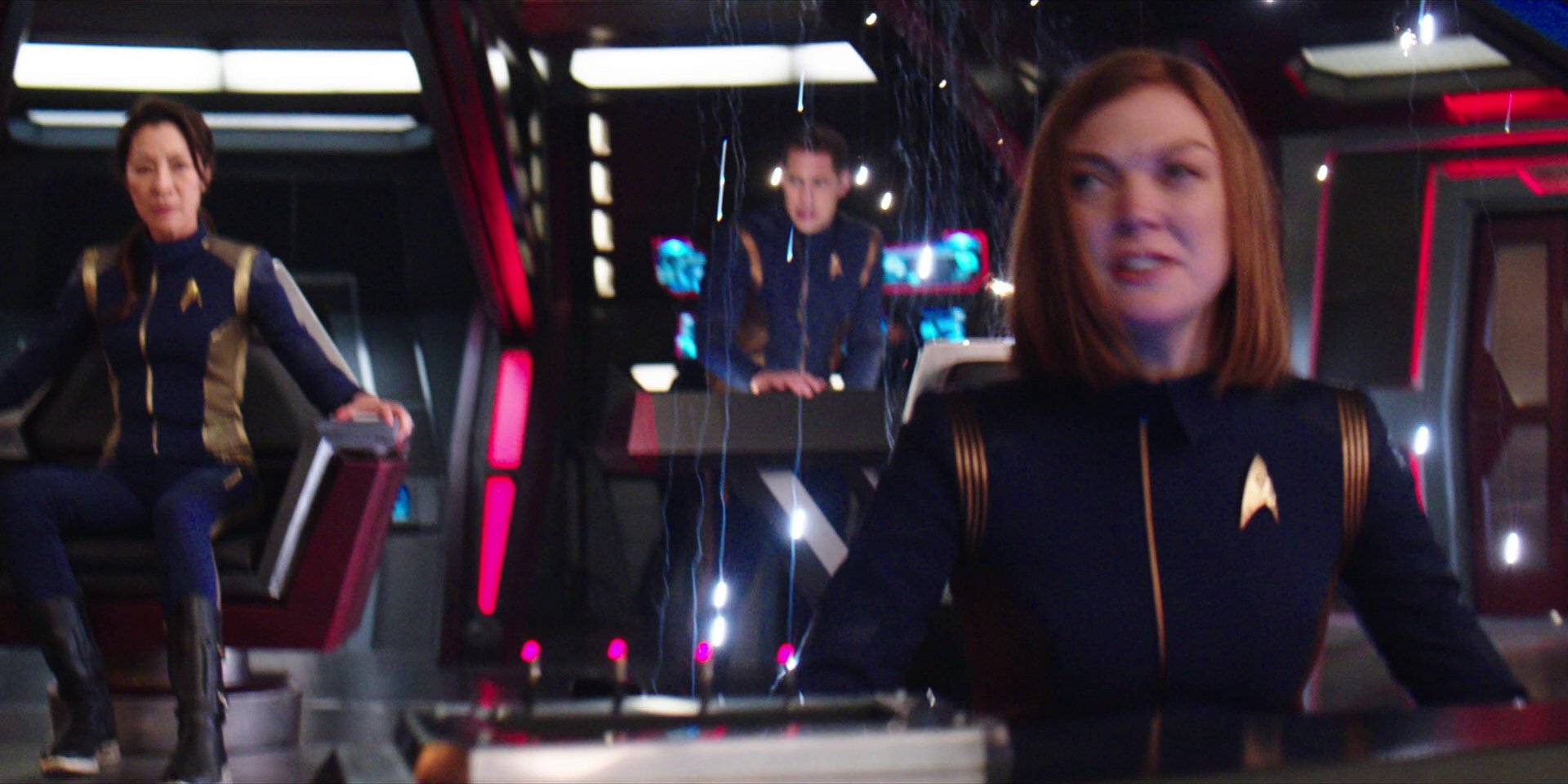 extant_StarTrekDiscovery_1x02-BattleAtTheBinaryStars_2004.jpg