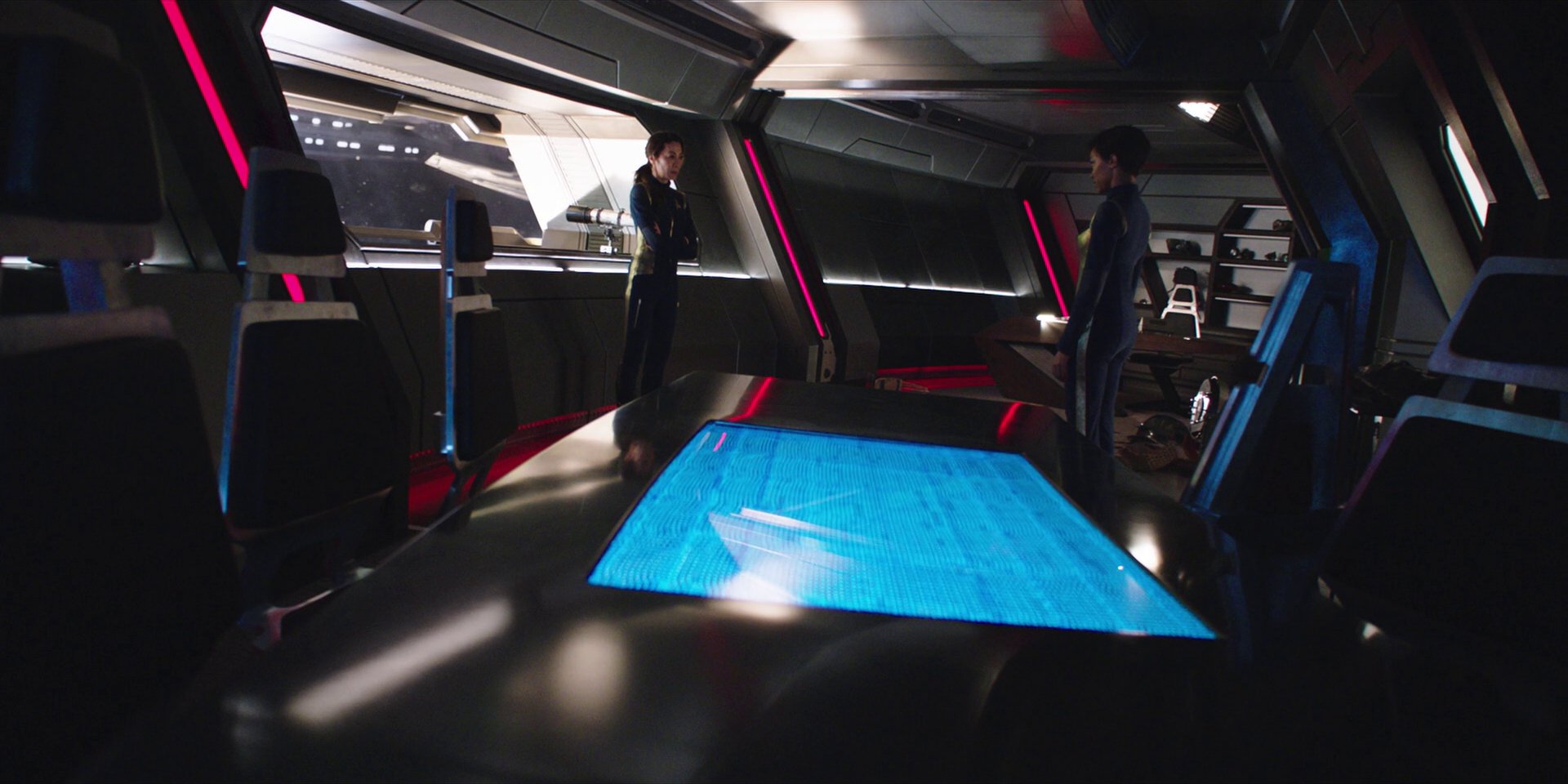 extant_StarTrekDiscovery_1x02-BattleAtTheBinaryStars_3046.jpg