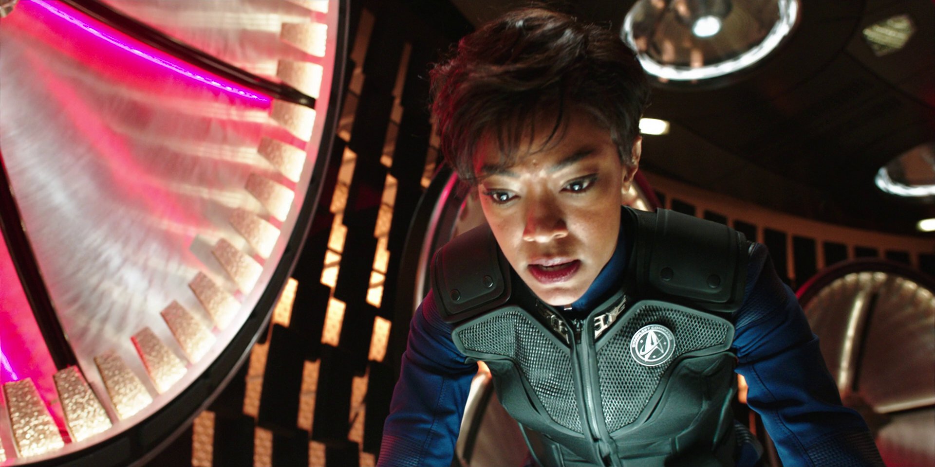 extant_StarTrekDiscovery_1x02-BattleAtTheBinaryStars_3749.jpg