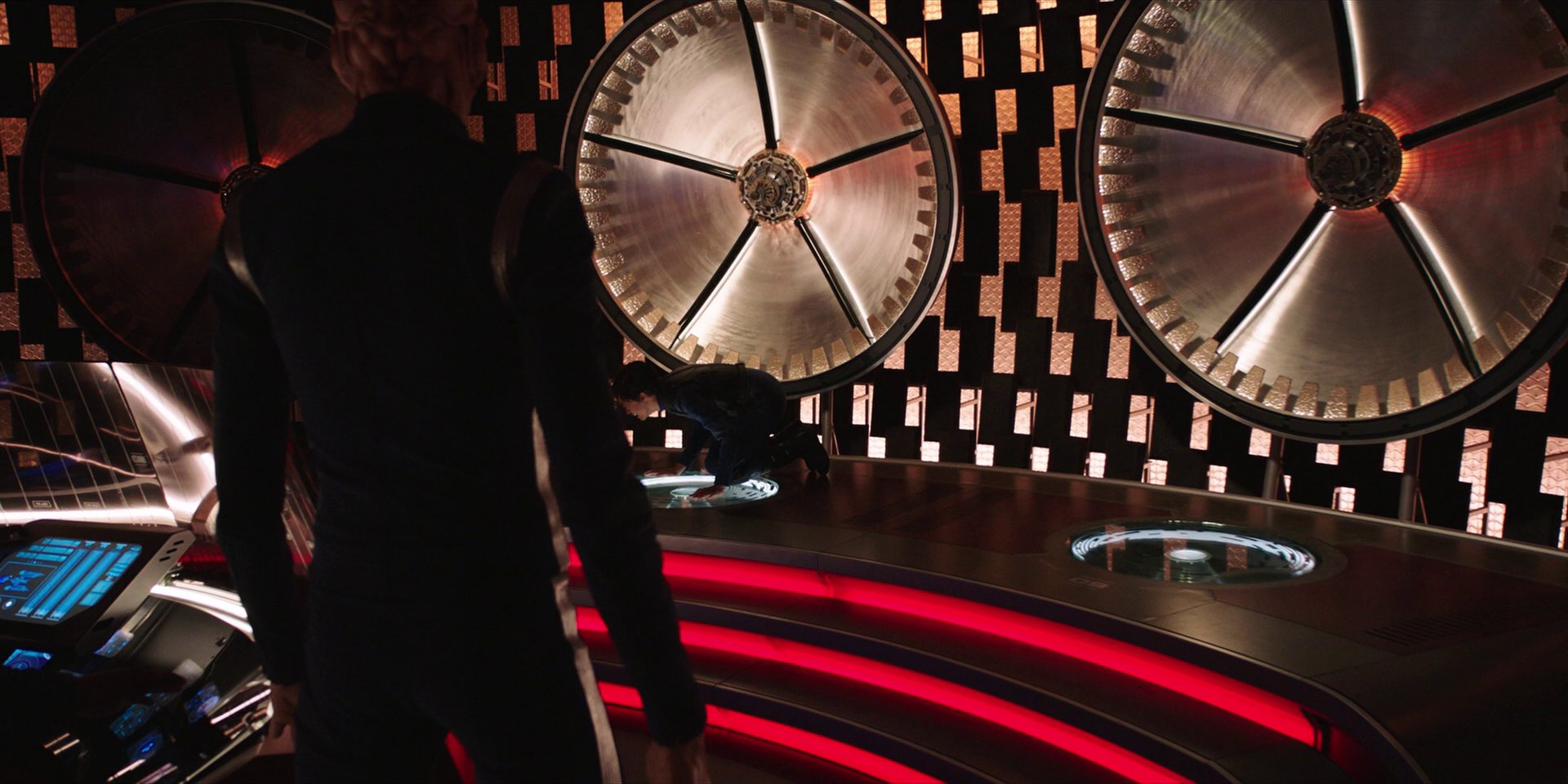 extant_StarTrekDiscovery_1x02-BattleAtTheBinaryStars_3782.jpg