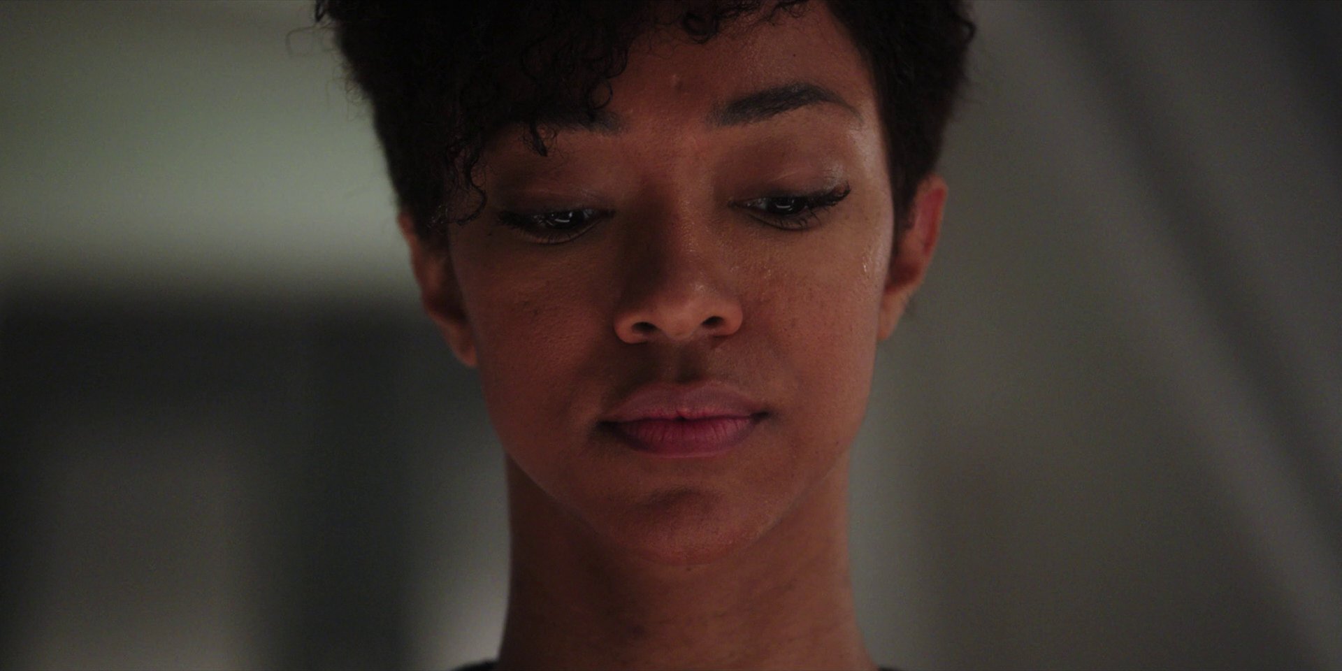 extant_StarTrekDiscovery_1x04-TheButchersKnifeCaresNotForTheLambsCry_0240.jpg