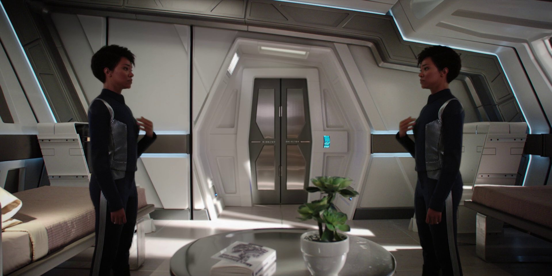 extant_StarTrekDiscovery_1x04-TheButchersKnifeCaresNotForTheLambsCry_0273.jpg