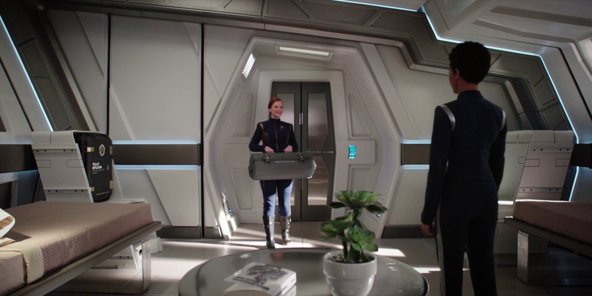 extant_StarTrekDiscovery_1x04-TheButchersKnifeCaresNotForTheLambsCry_0283.jpg