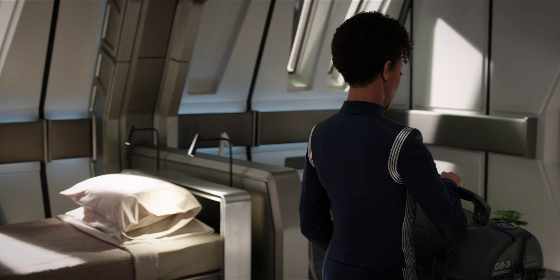 extant_StarTrekDiscovery_1x04-TheButchersKnifeCaresNotForTheLambsCry_0335.jpg