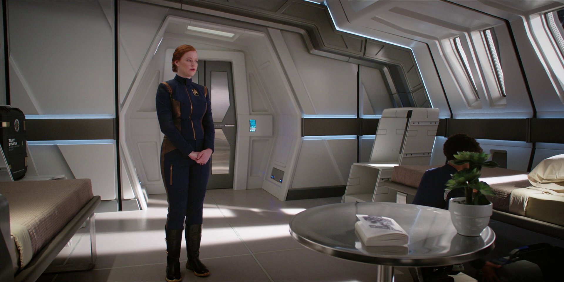 extant_StarTrekDiscovery_1x04-TheButchersKnifeCaresNotForTheLambsCry_0361.jpg