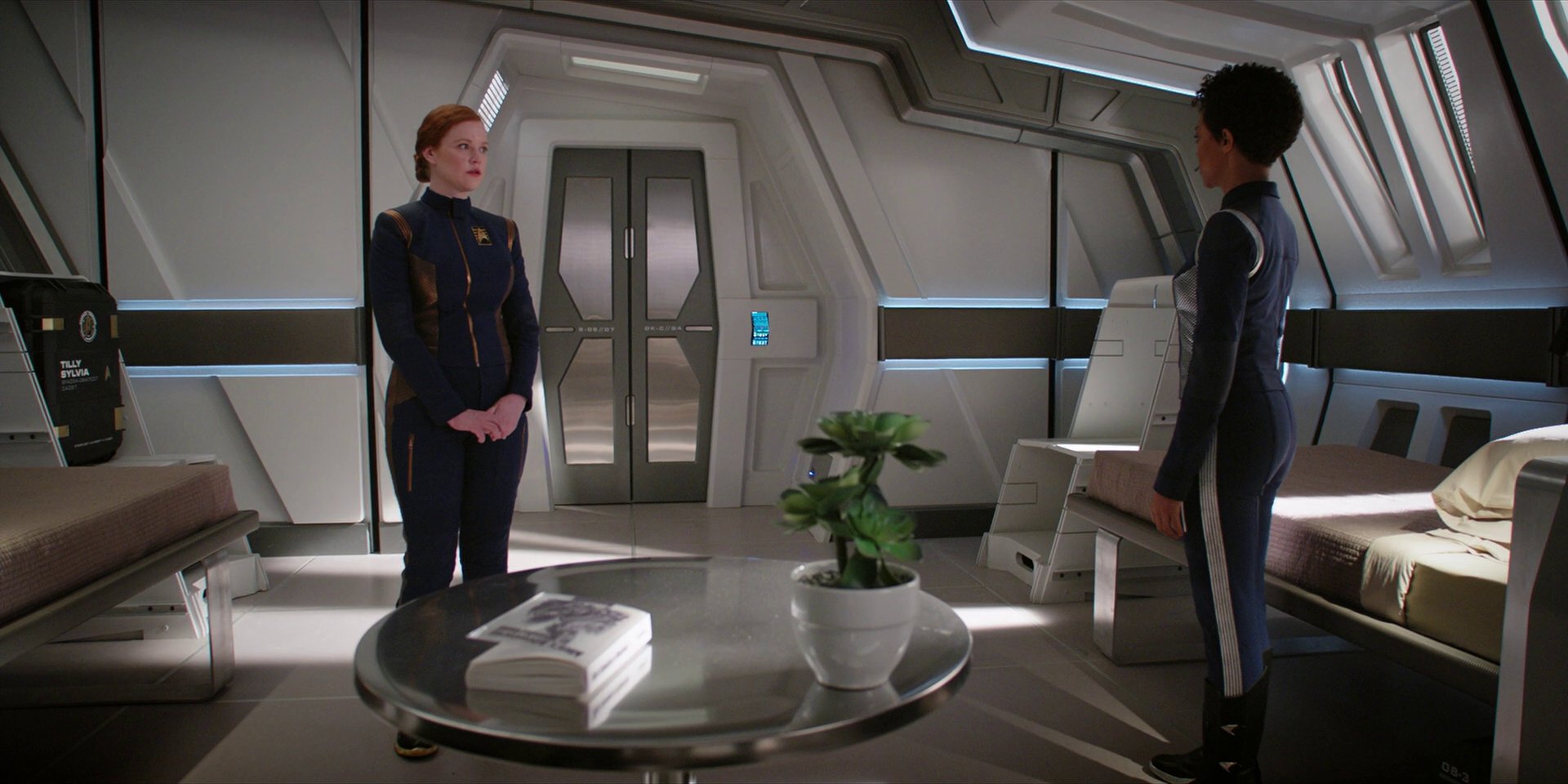 extant_StarTrekDiscovery_1x04-TheButchersKnifeCaresNotForTheLambsCry_0369.jpg