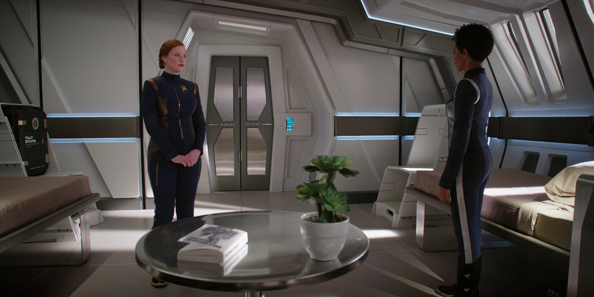 extant_StarTrekDiscovery_1x04-TheButchersKnifeCaresNotForTheLambsCry_0370.jpg