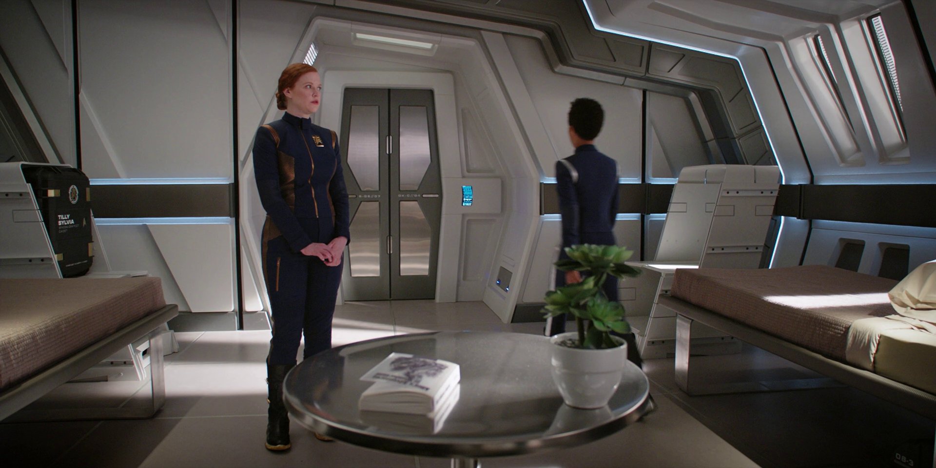 extant_StarTrekDiscovery_1x04-TheButchersKnifeCaresNotForTheLambsCry_0375.jpg