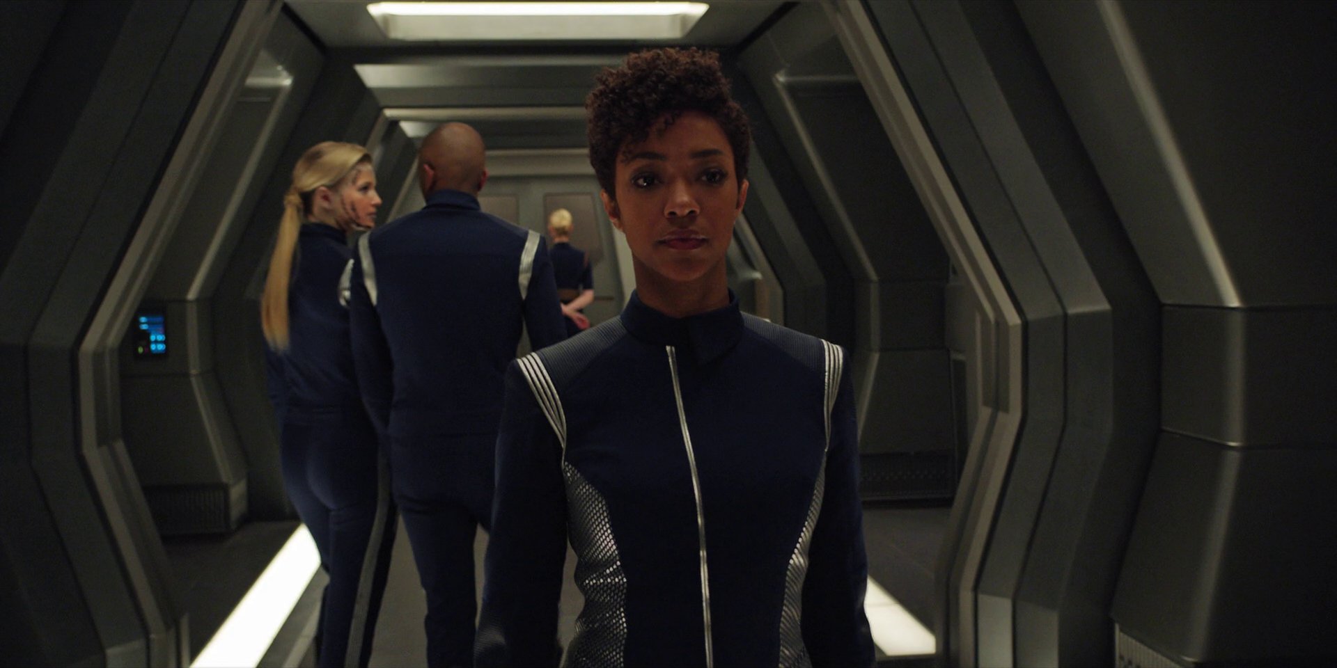 extant_StarTrekDiscovery_1x04-TheButchersKnifeCaresNotForTheLambsCry_0384.jpg