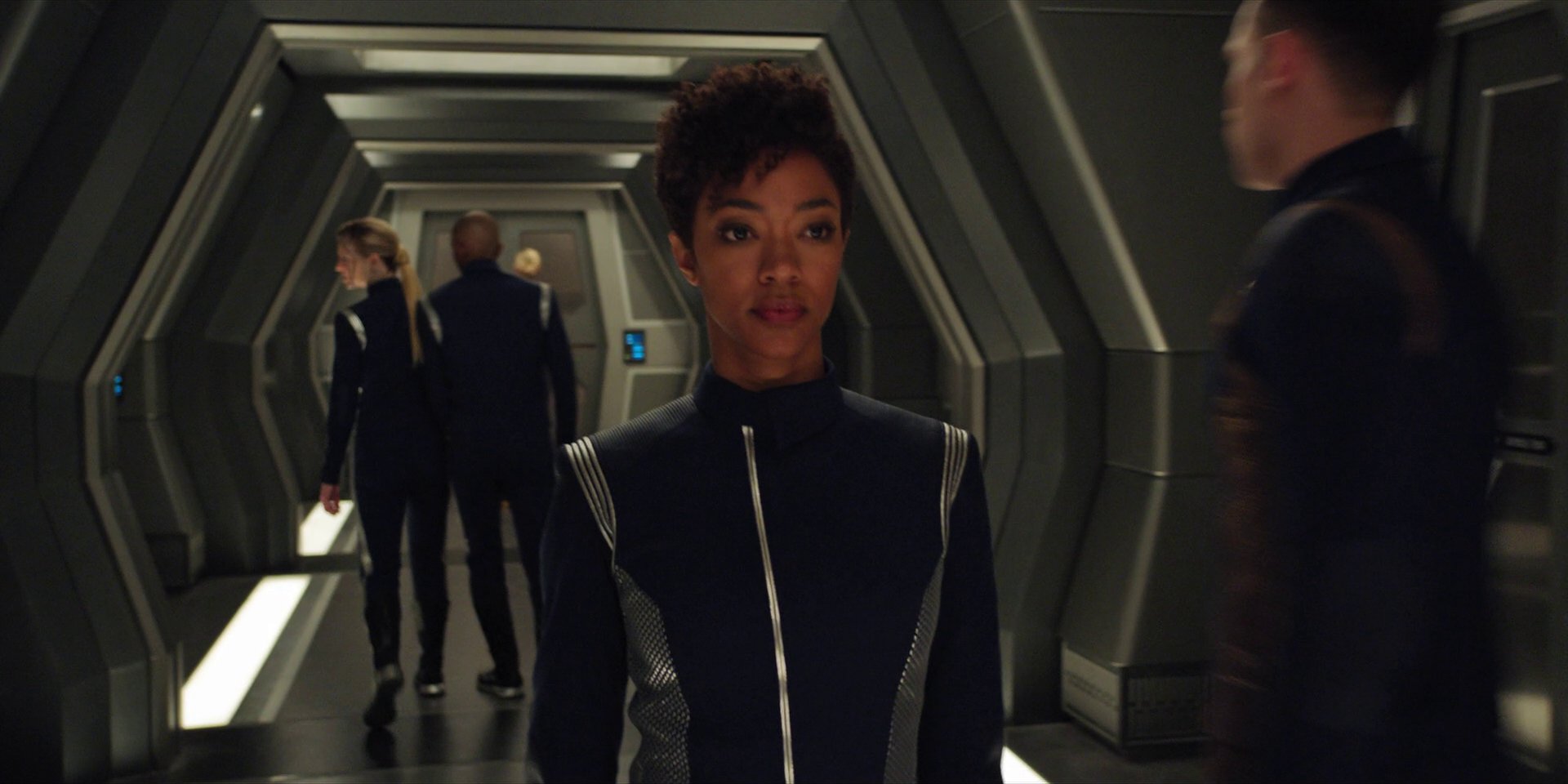 extant_StarTrekDiscovery_1x04-TheButchersKnifeCaresNotForTheLambsCry_0386.jpg