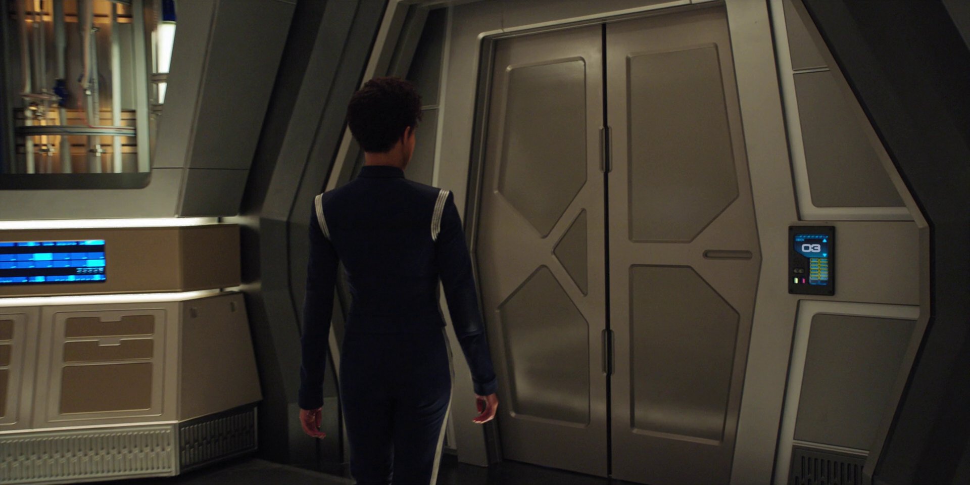 extant_StarTrekDiscovery_1x04-TheButchersKnifeCaresNotForTheLambsCry_0395.jpg