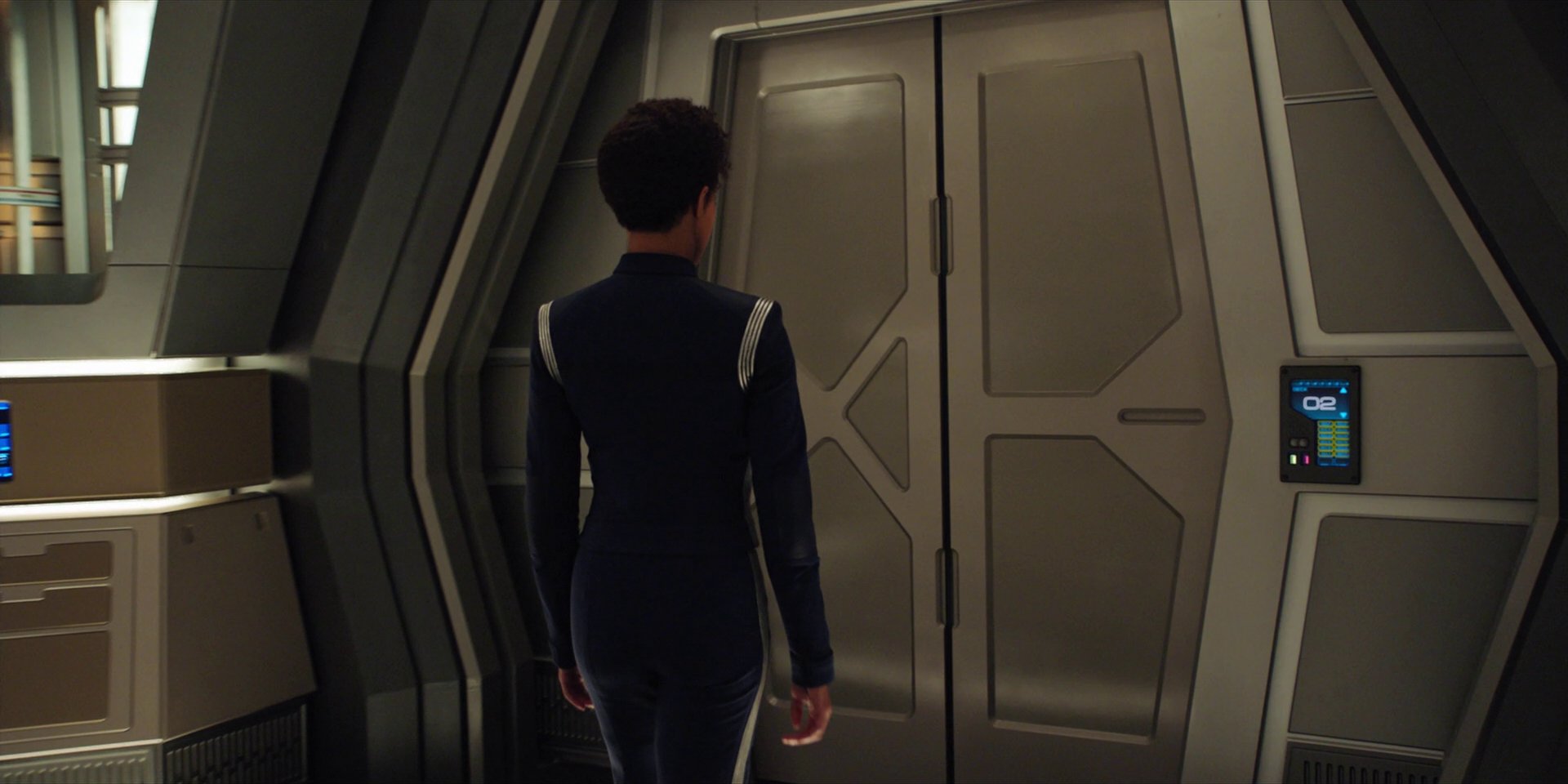 extant_StarTrekDiscovery_1x04-TheButchersKnifeCaresNotForTheLambsCry_0396.jpg