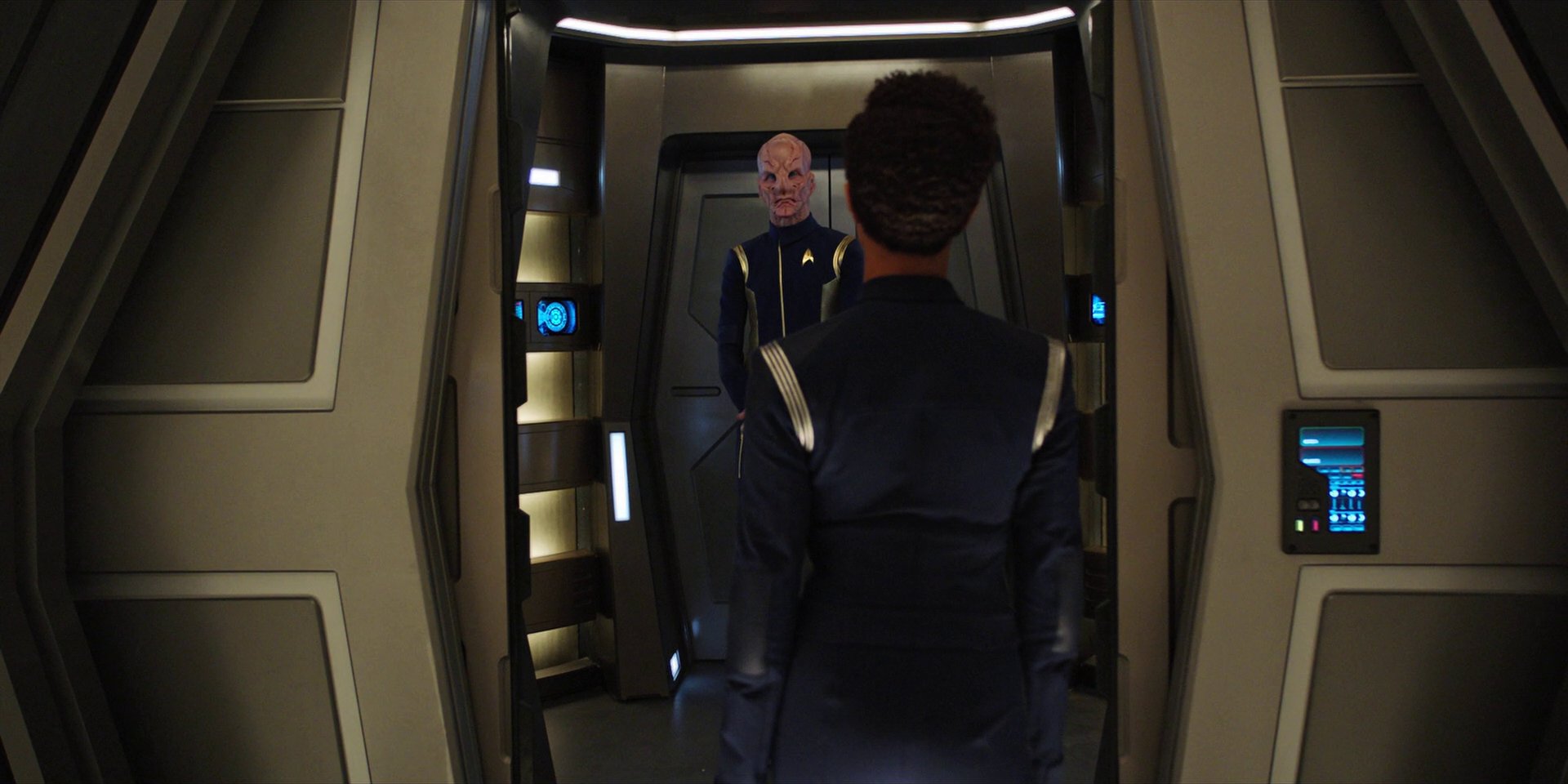 extant_StarTrekDiscovery_1x04-TheButchersKnifeCaresNotForTheLambsCry_0407.jpg