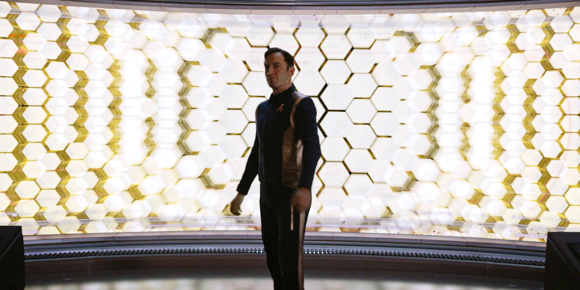 extant_StarTrekDiscovery_1x04-TheButchersKnifeCaresNotForTheLambsCry_0572.jpg