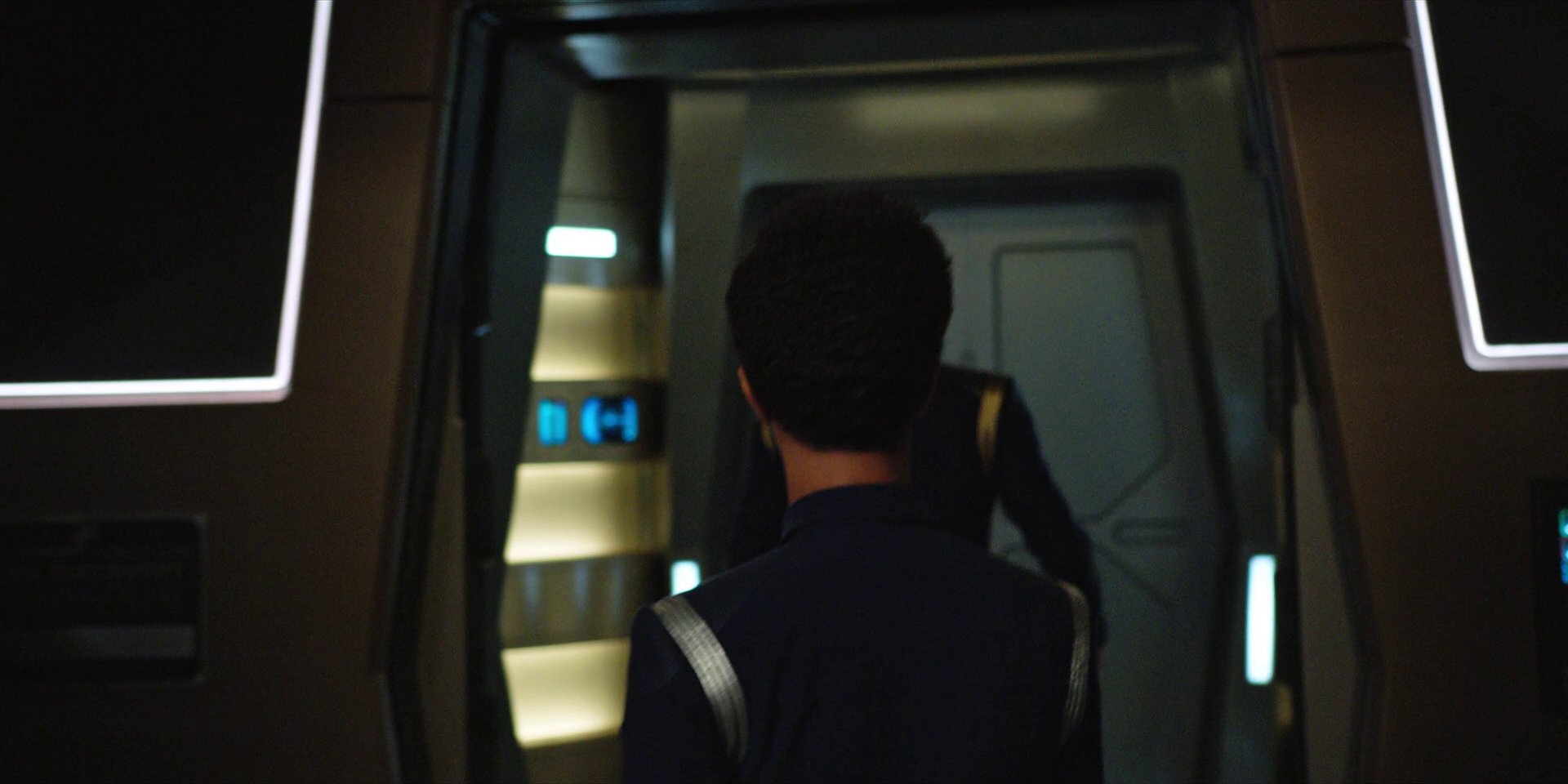 extant_StarTrekDiscovery_1x04-TheButchersKnifeCaresNotForTheLambsCry_0664.jpg