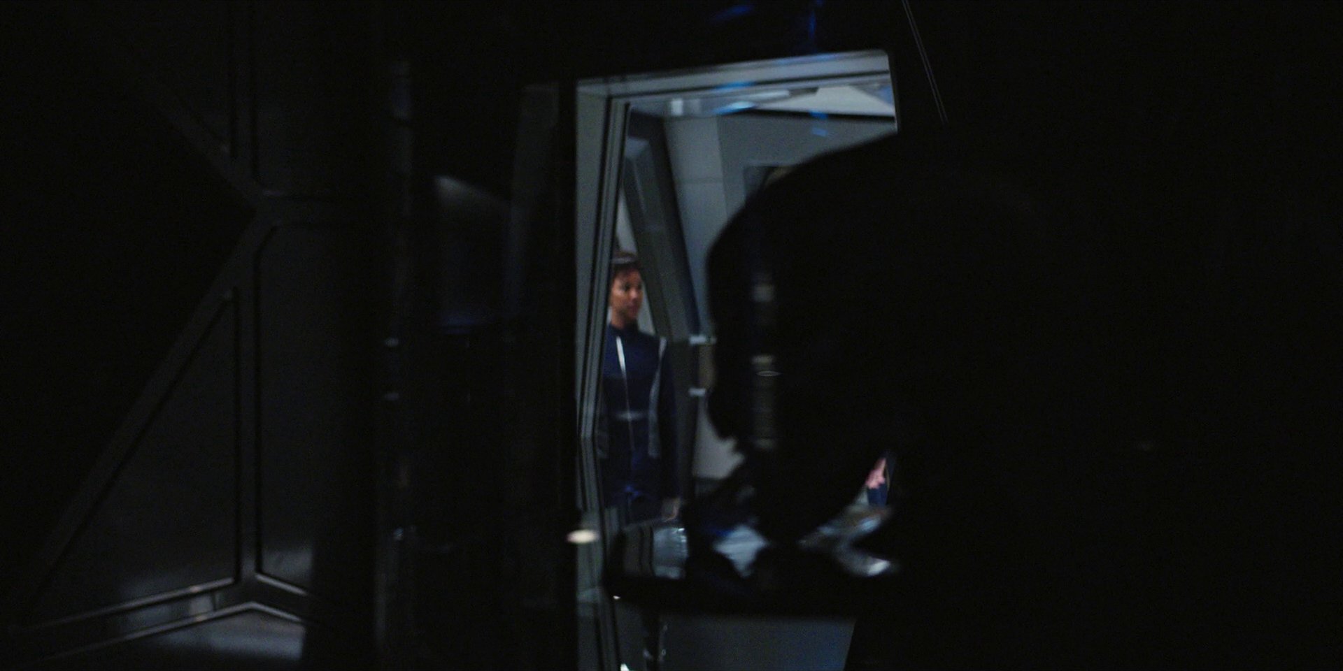 extant_StarTrekDiscovery_1x04-TheButchersKnifeCaresNotForTheLambsCry_0721.jpg