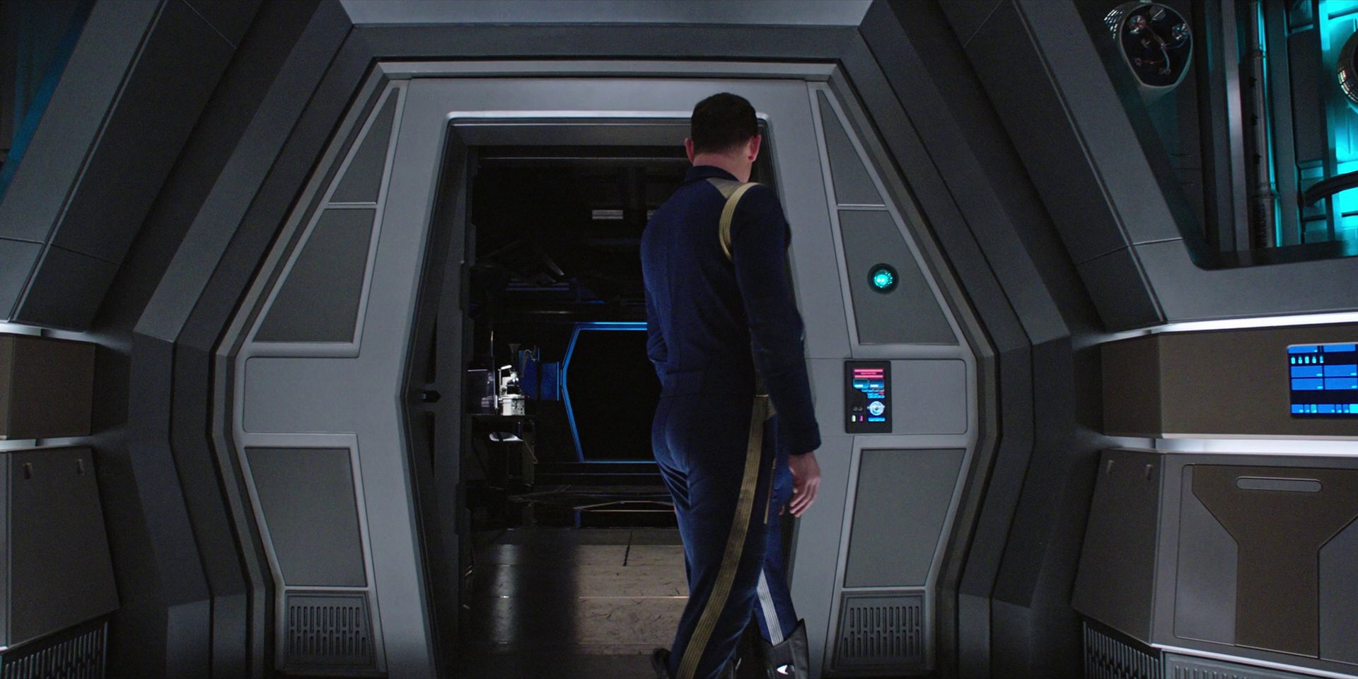 extant_StarTrekDiscovery_1x04-TheButchersKnifeCaresNotForTheLambsCry_0725.jpg