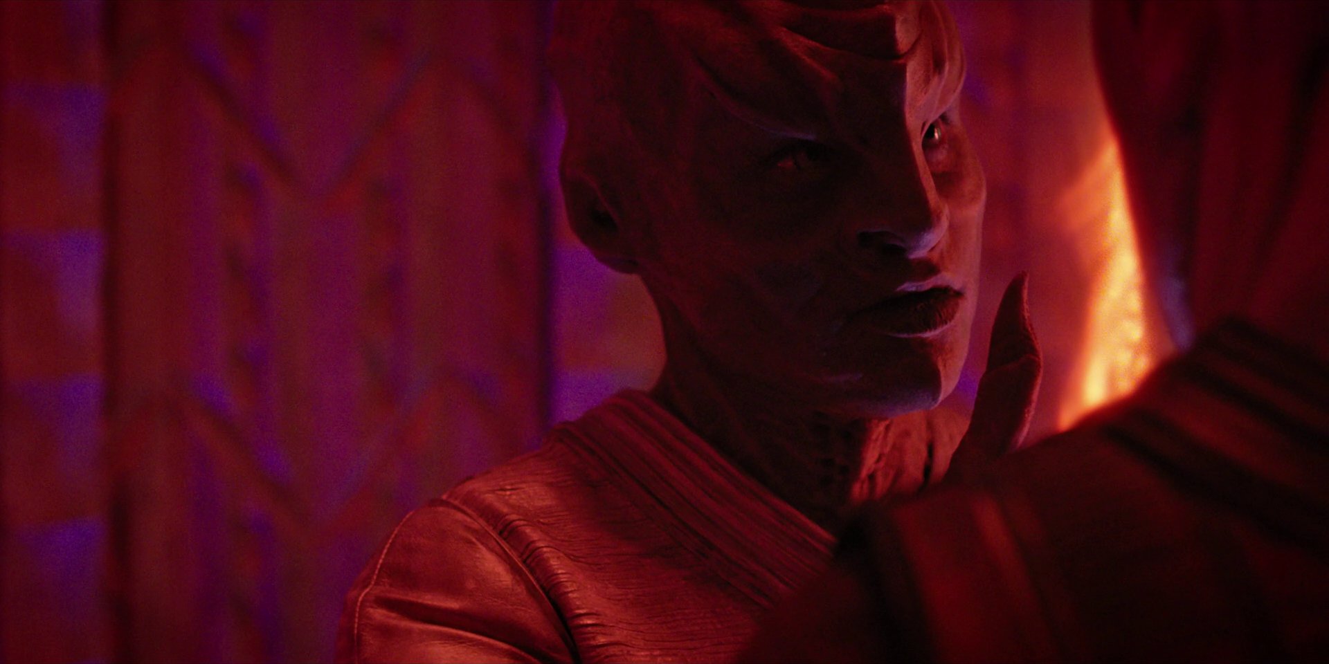 extant_StarTrekDiscovery_1x04-TheButchersKnifeCaresNotForTheLambsCry_1368.jpg
