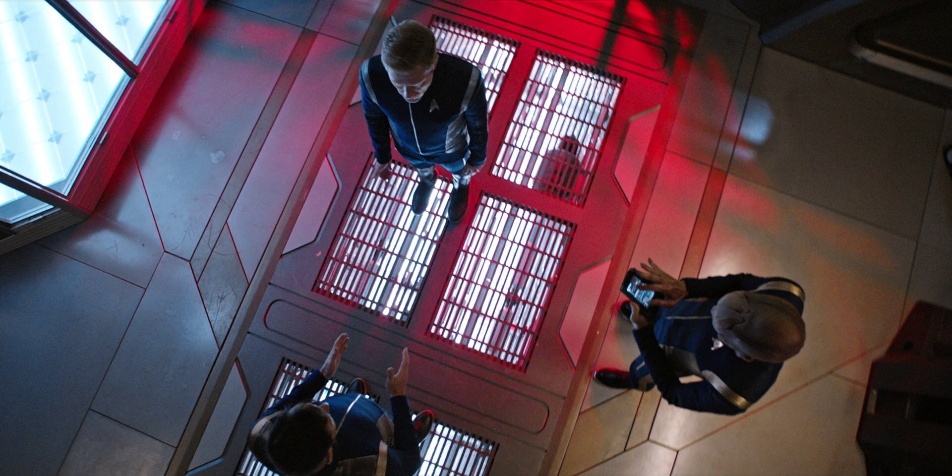 extant_StarTrekDiscovery_1x04-TheButchersKnifeCaresNotForTheLambsCry_1780.jpg