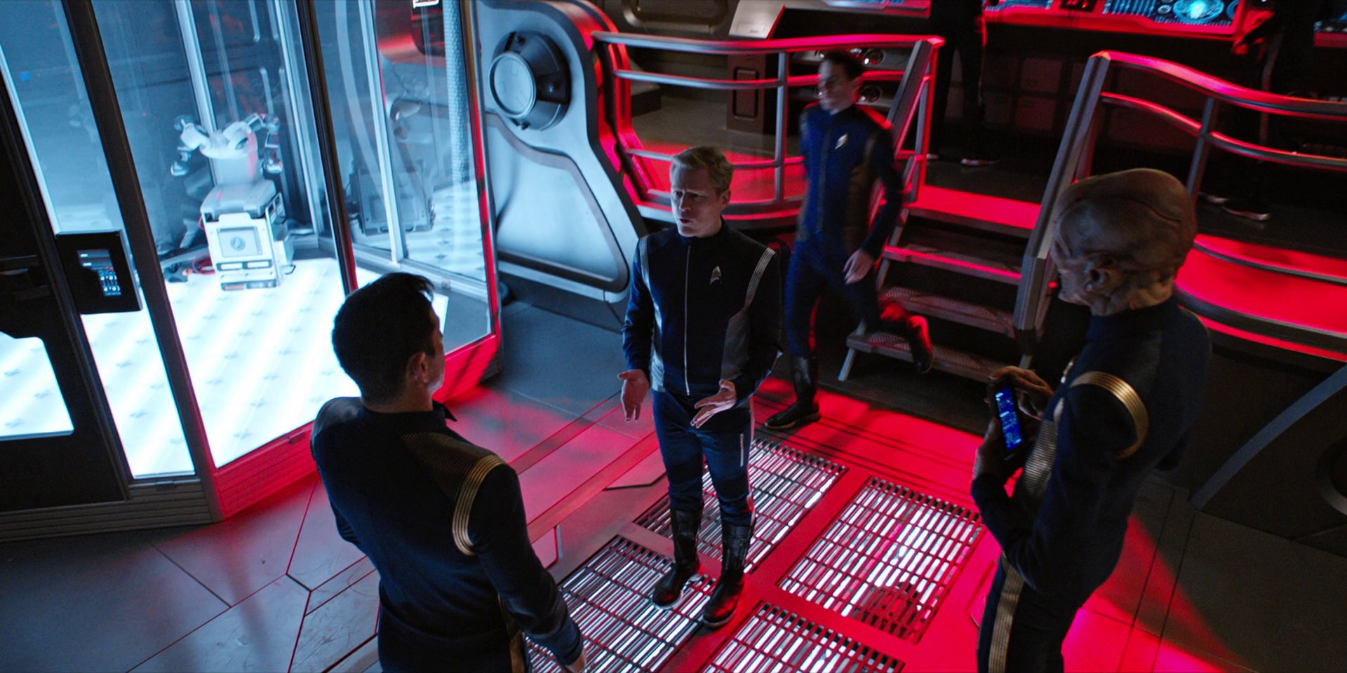 extant_StarTrekDiscovery_1x04-TheButchersKnifeCaresNotForTheLambsCry_1787.jpg
