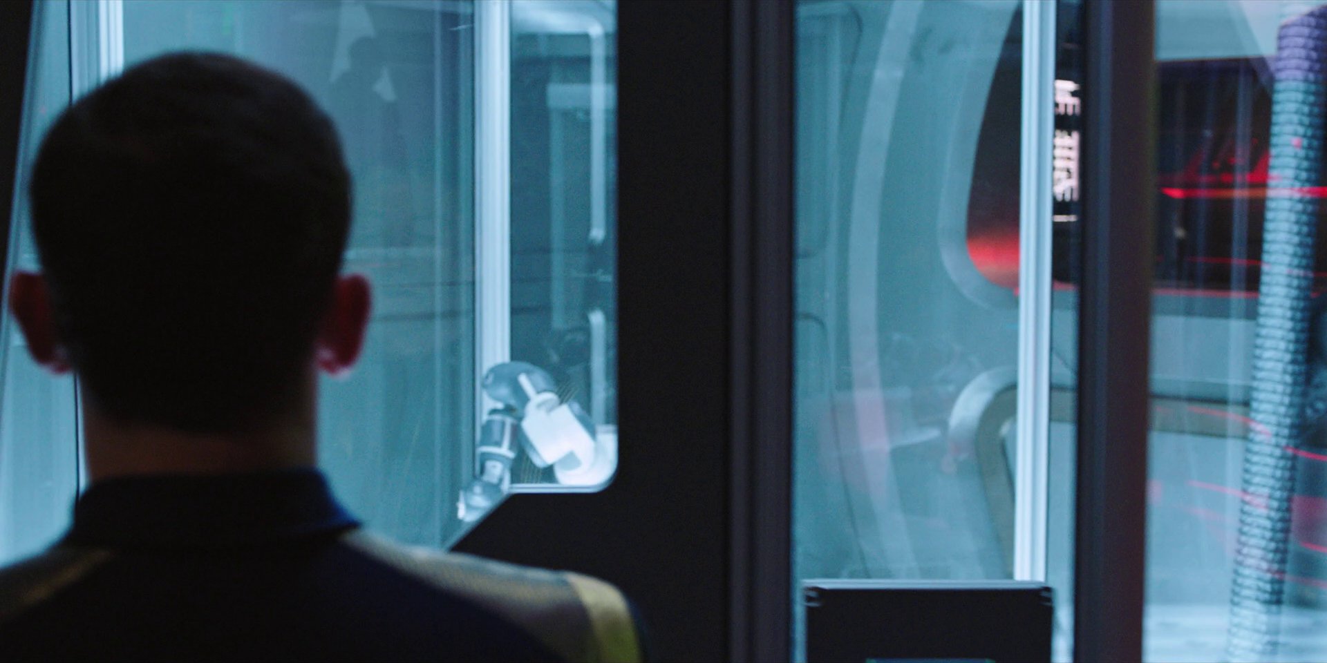 extant_StarTrekDiscovery_1x04-TheButchersKnifeCaresNotForTheLambsCry_1906.jpg