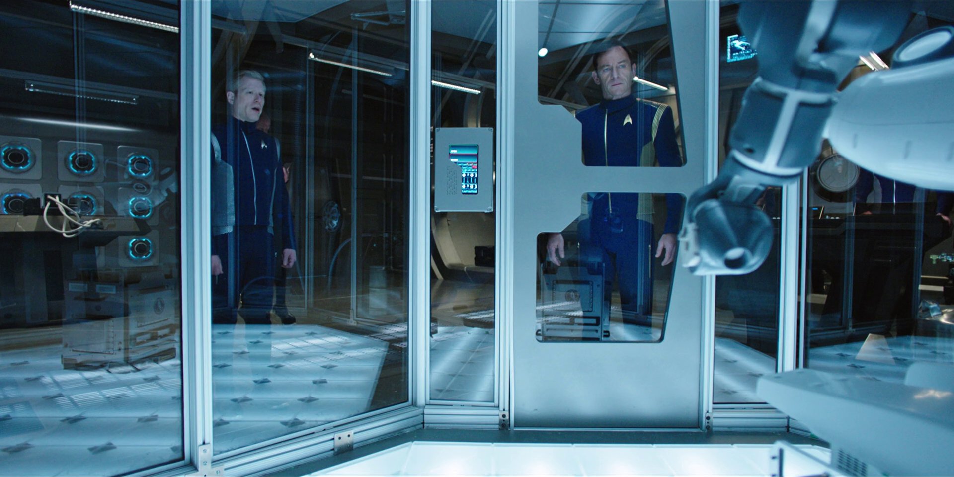 extant_StarTrekDiscovery_1x04-TheButchersKnifeCaresNotForTheLambsCry_1911.jpg
