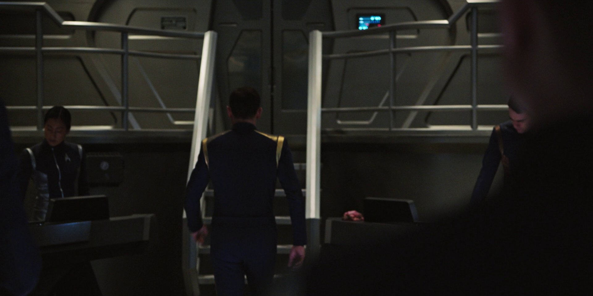 extant_StarTrekDiscovery_1x04-TheButchersKnifeCaresNotForTheLambsCry_1954.jpg
