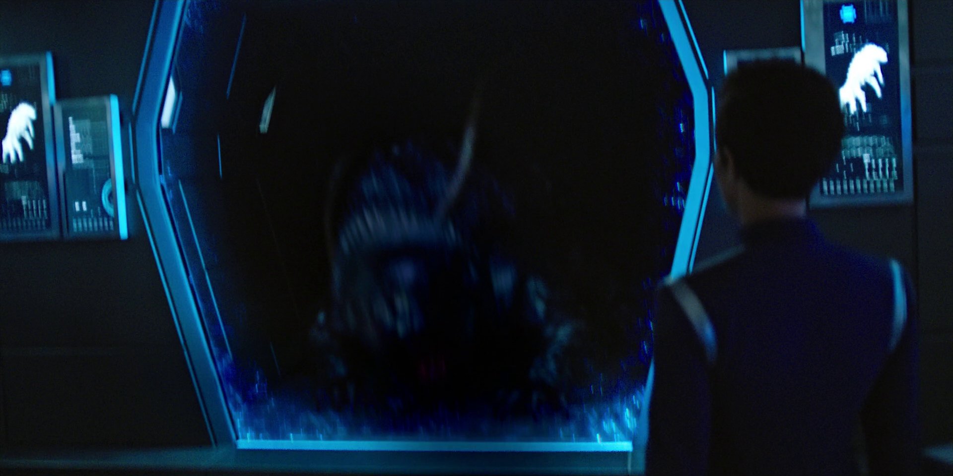 extant_StarTrekDiscovery_1x04-TheButchersKnifeCaresNotForTheLambsCry_2257.jpg