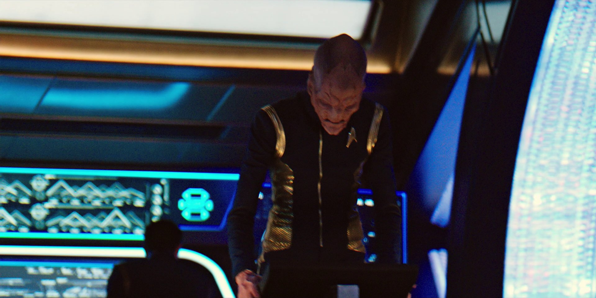 extant_StarTrekDiscovery_1x04-TheButchersKnifeCaresNotForTheLambsCry_2370.jpg