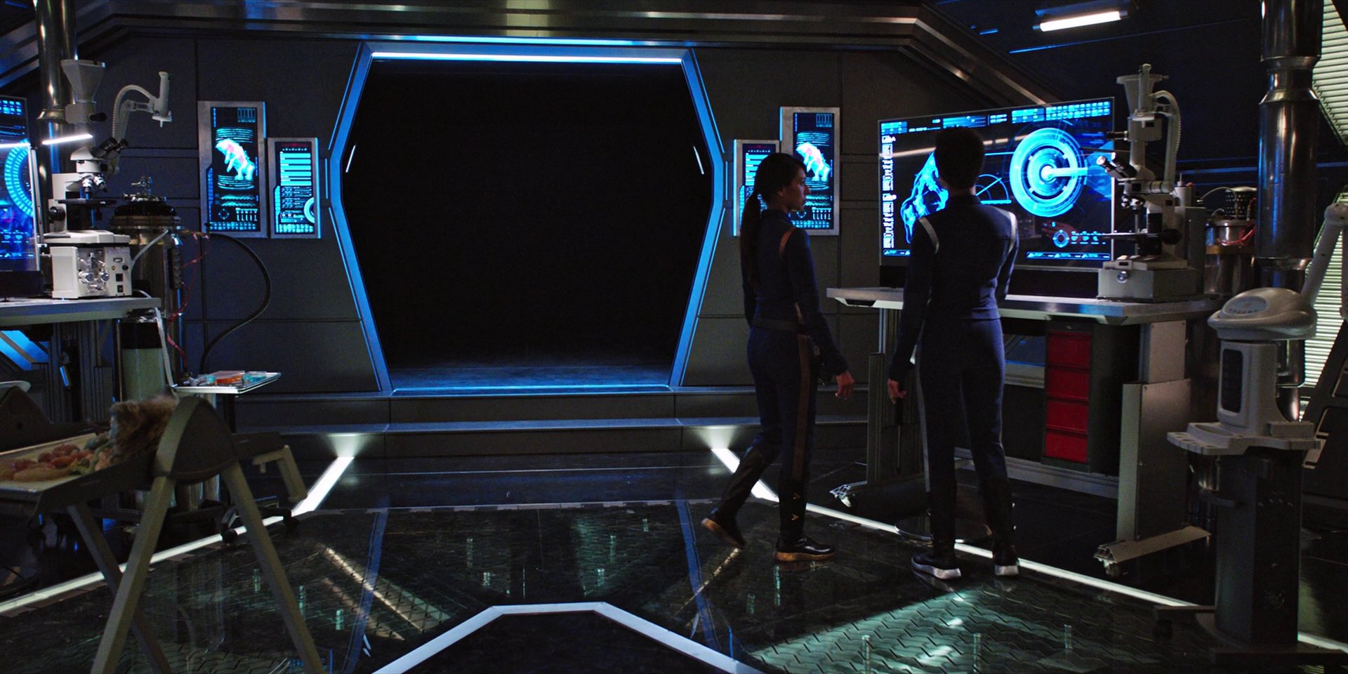 extant_StarTrekDiscovery_1x04-TheButchersKnifeCaresNotForTheLambsCry_2407.jpg
