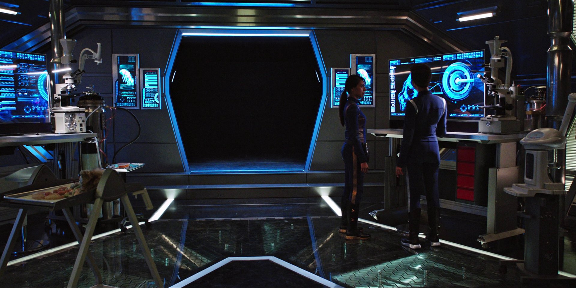 extant_StarTrekDiscovery_1x04-TheButchersKnifeCaresNotForTheLambsCry_2409.jpg