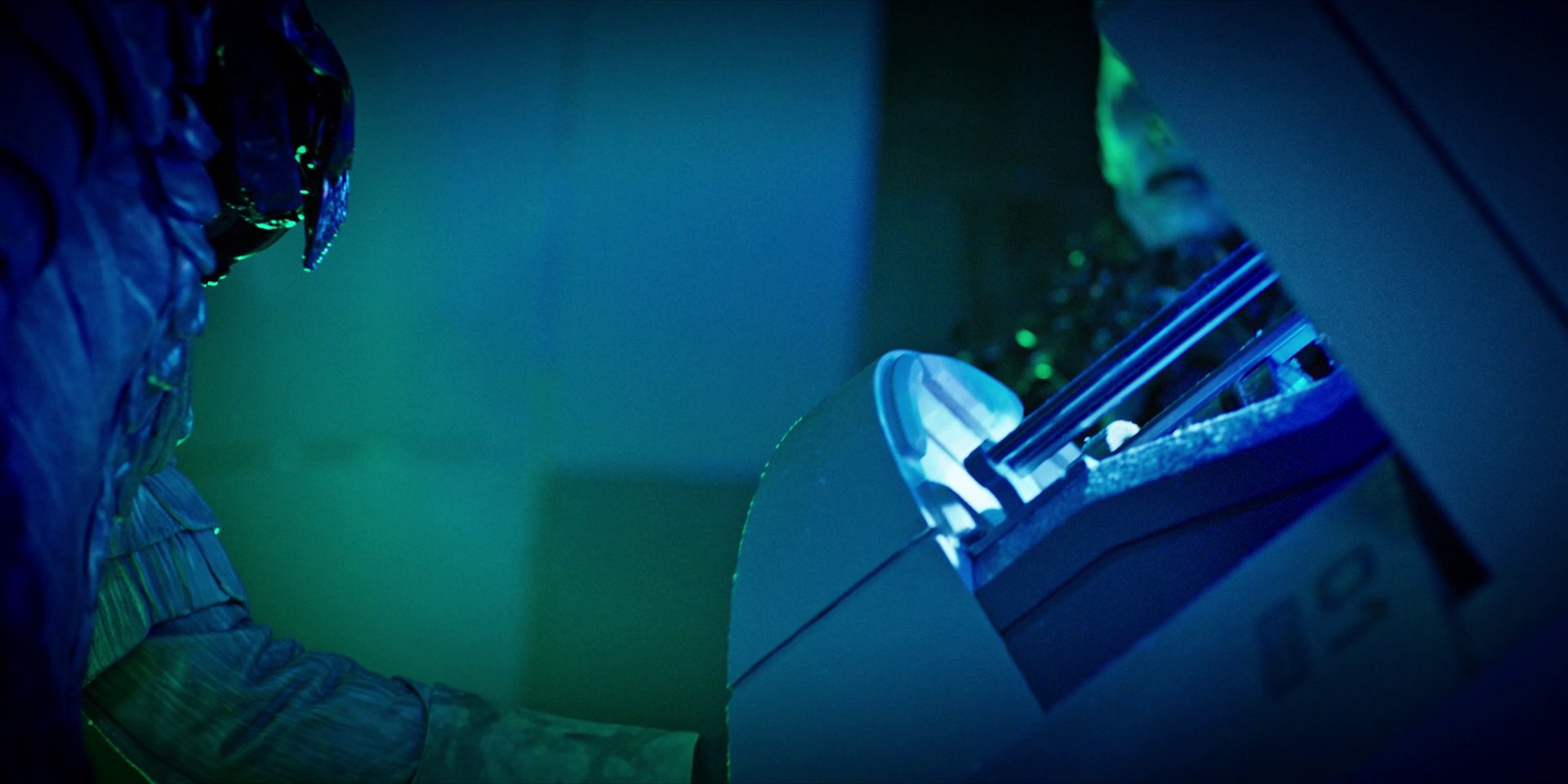 extant_StarTrekDiscovery_1x04-TheButchersKnifeCaresNotForTheLambsCry_3059.jpg