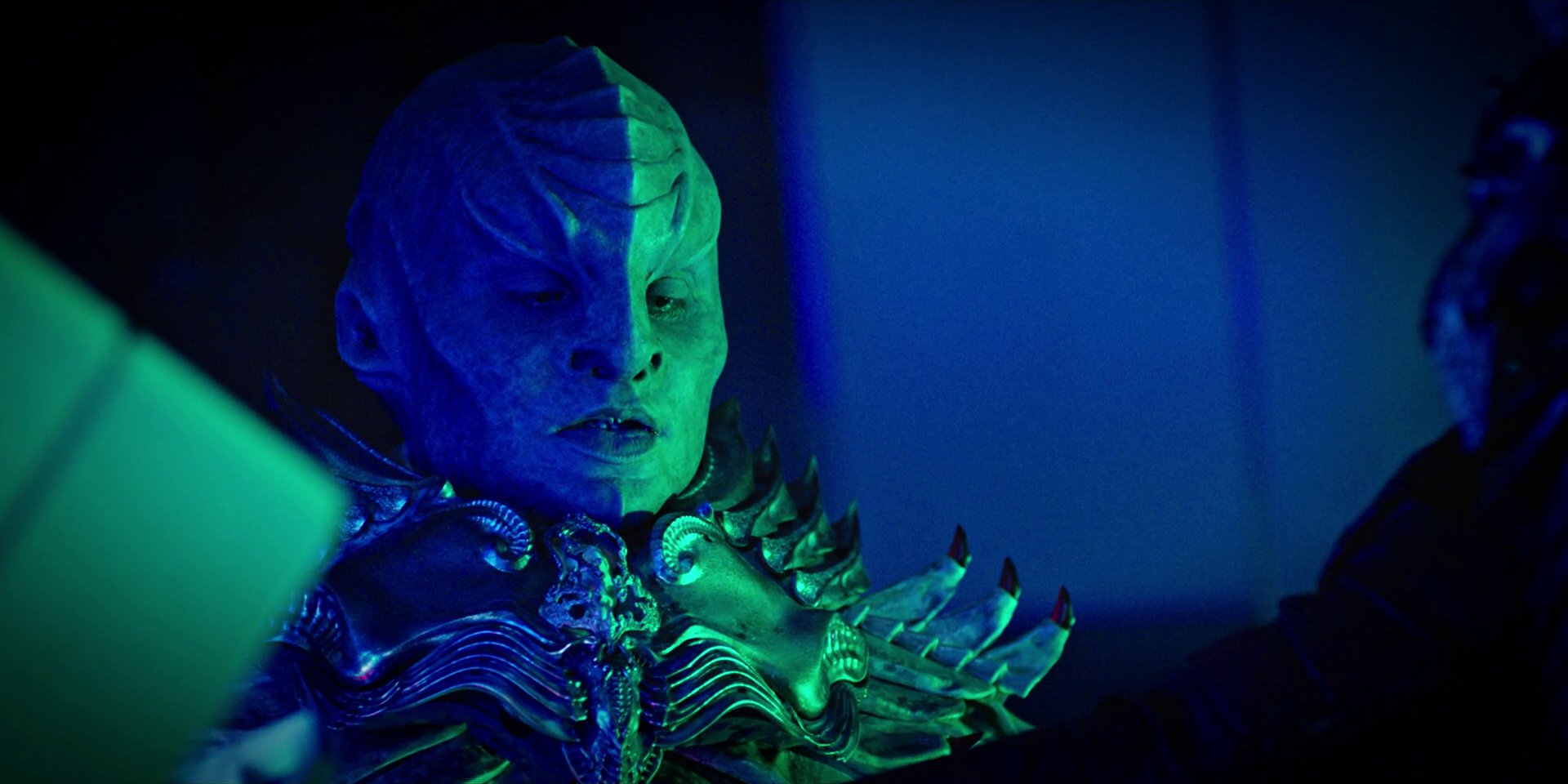 extant_StarTrekDiscovery_1x04-TheButchersKnifeCaresNotForTheLambsCry_3163.jpg