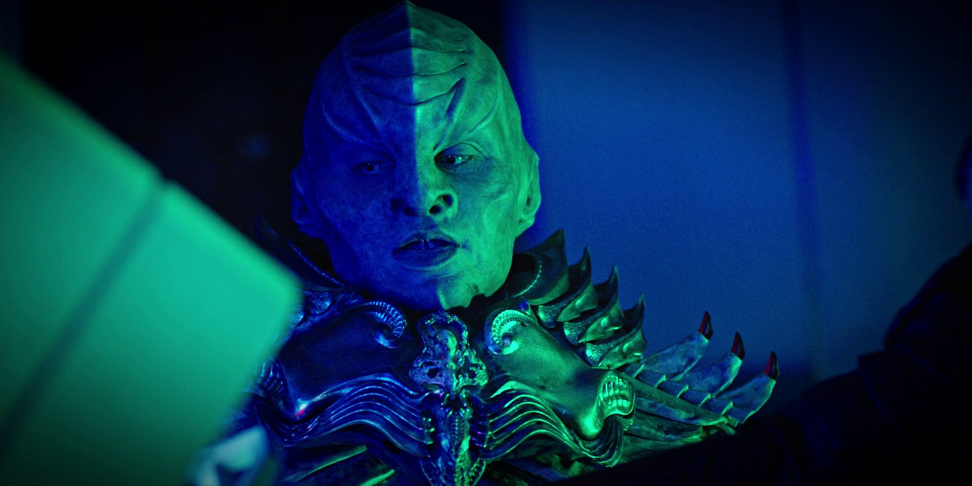 extant_StarTrekDiscovery_1x04-TheButchersKnifeCaresNotForTheLambsCry_3183.jpg