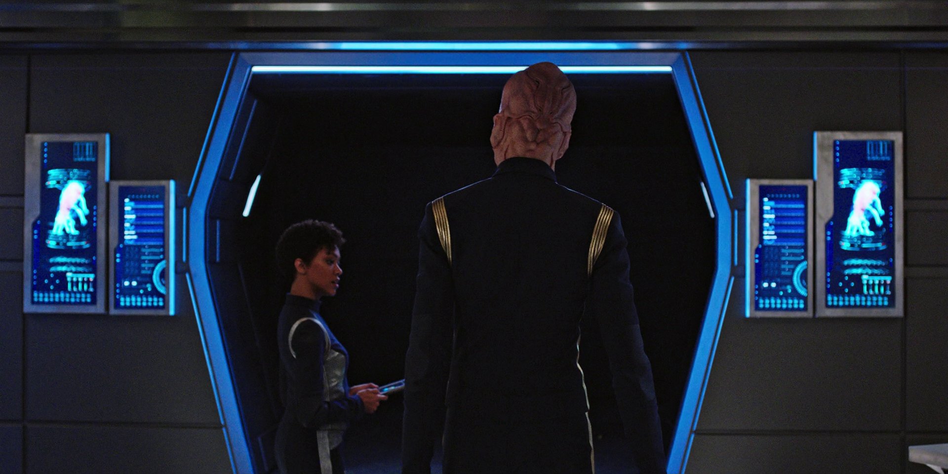 extant_StarTrekDiscovery_1x04-TheButchersKnifeCaresNotForTheLambsCry_3323.jpg