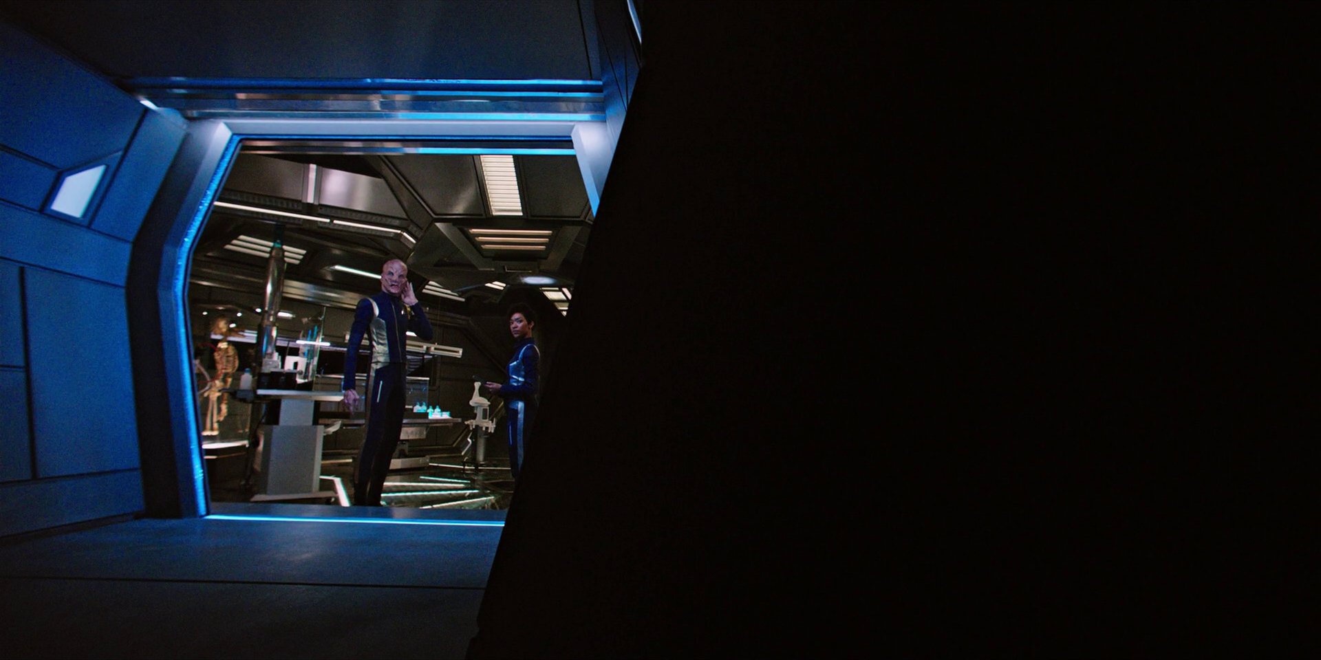 extant_StarTrekDiscovery_1x04-TheButchersKnifeCaresNotForTheLambsCry_3359.jpg