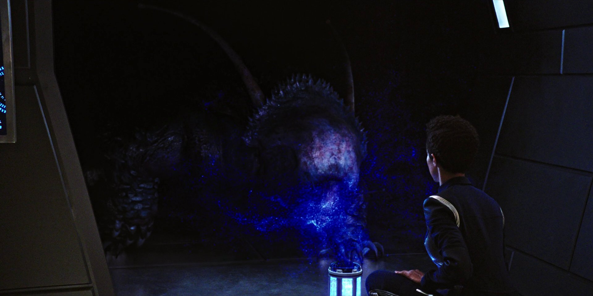 extant_StarTrekDiscovery_1x04-TheButchersKnifeCaresNotForTheLambsCry_3631.jpg