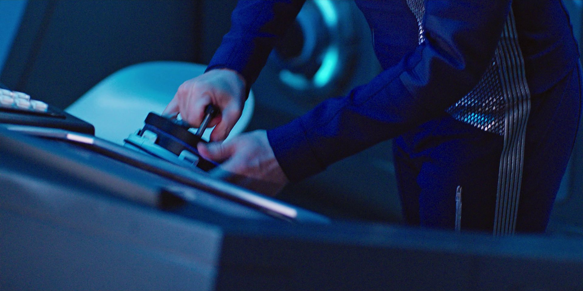 extant_StarTrekDiscovery_1x04-TheButchersKnifeCaresNotForTheLambsCry_4373.jpg