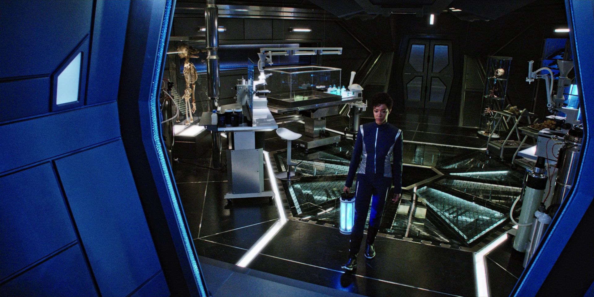 extant_StarTrekDiscovery_1x04-TheButchersKnifeCaresNotForTheLambsCry_4806.jpg
