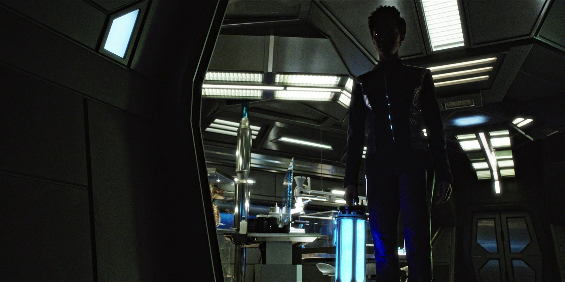 extant_StarTrekDiscovery_1x04-TheButchersKnifeCaresNotForTheLambsCry_4834.jpg