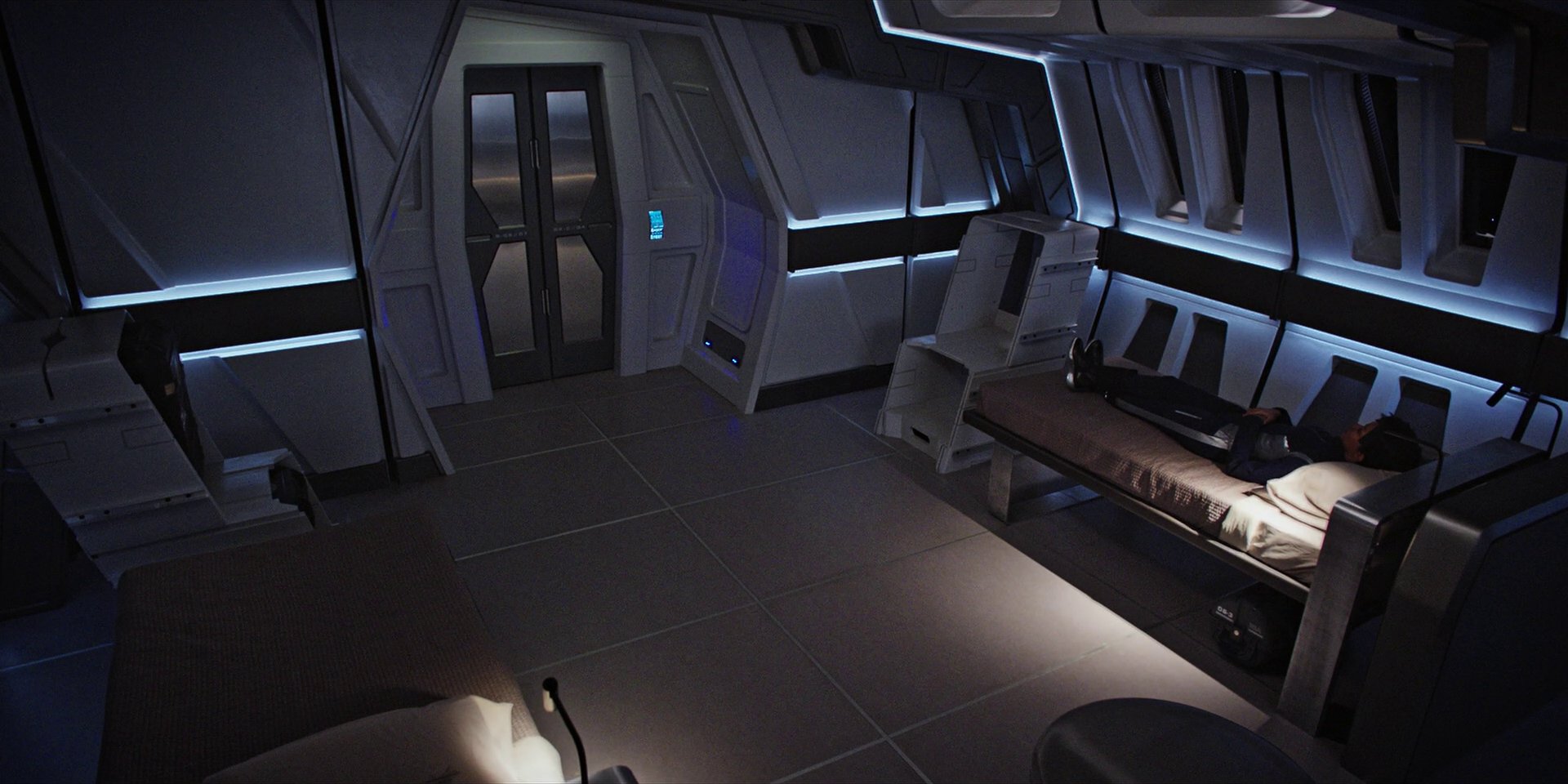 extant_StarTrekDiscovery_1x04-TheButchersKnifeCaresNotForTheLambsCry_4890.jpg