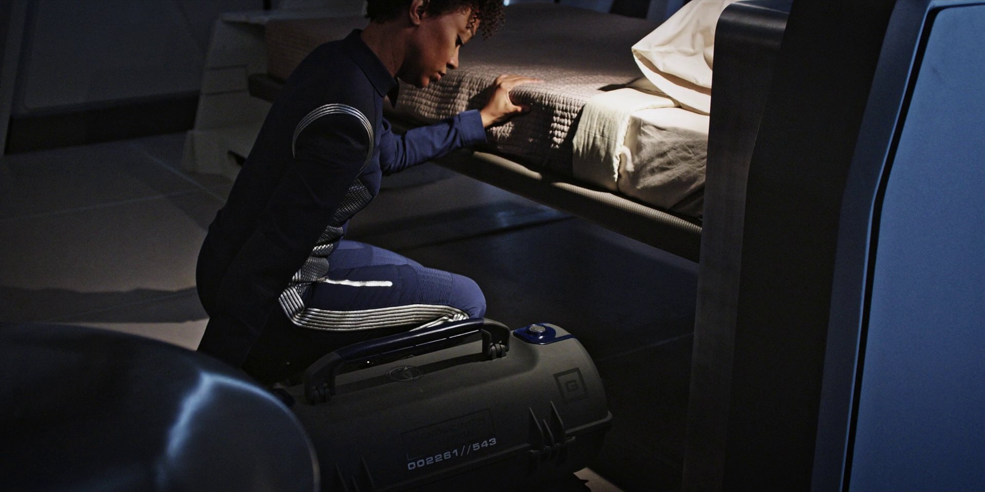 extant_StarTrekDiscovery_1x04-TheButchersKnifeCaresNotForTheLambsCry_5080.jpg