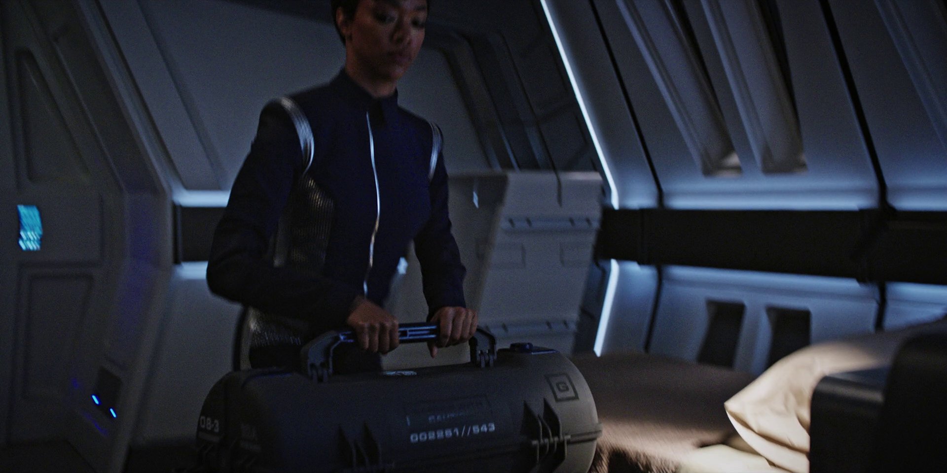 extant_StarTrekDiscovery_1x04-TheButchersKnifeCaresNotForTheLambsCry_5084.jpg