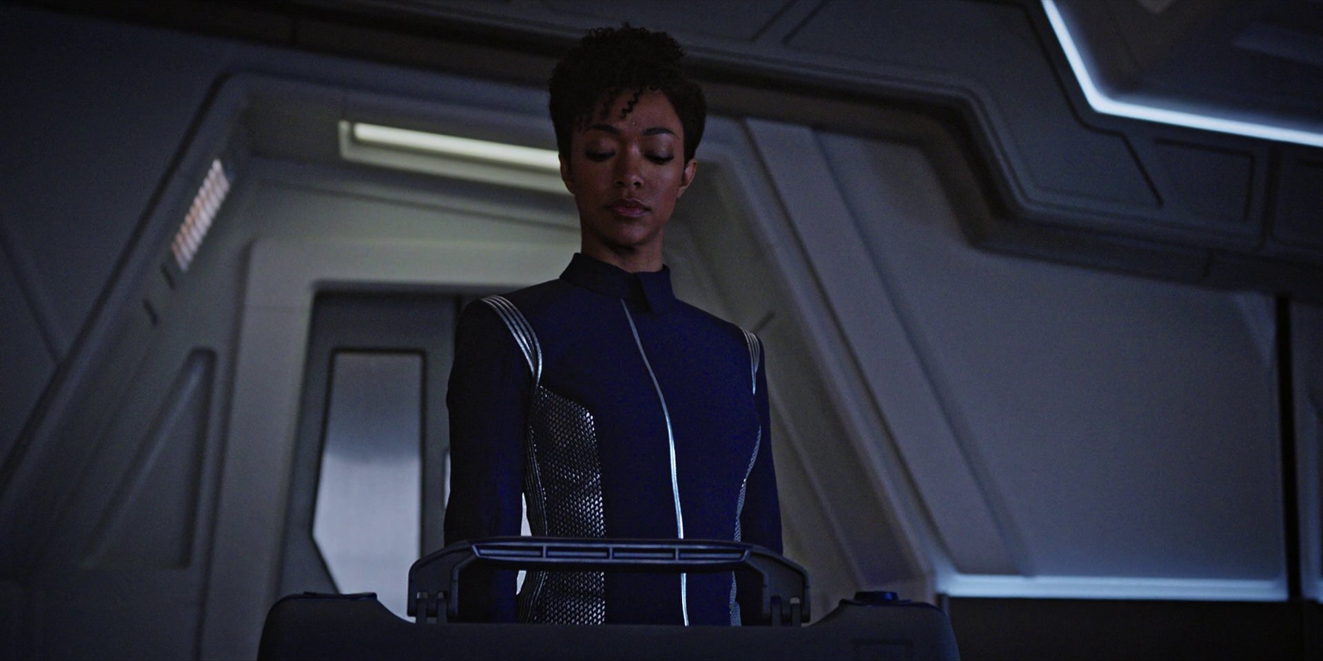 extant_StarTrekDiscovery_1x04-TheButchersKnifeCaresNotForTheLambsCry_5114.jpg