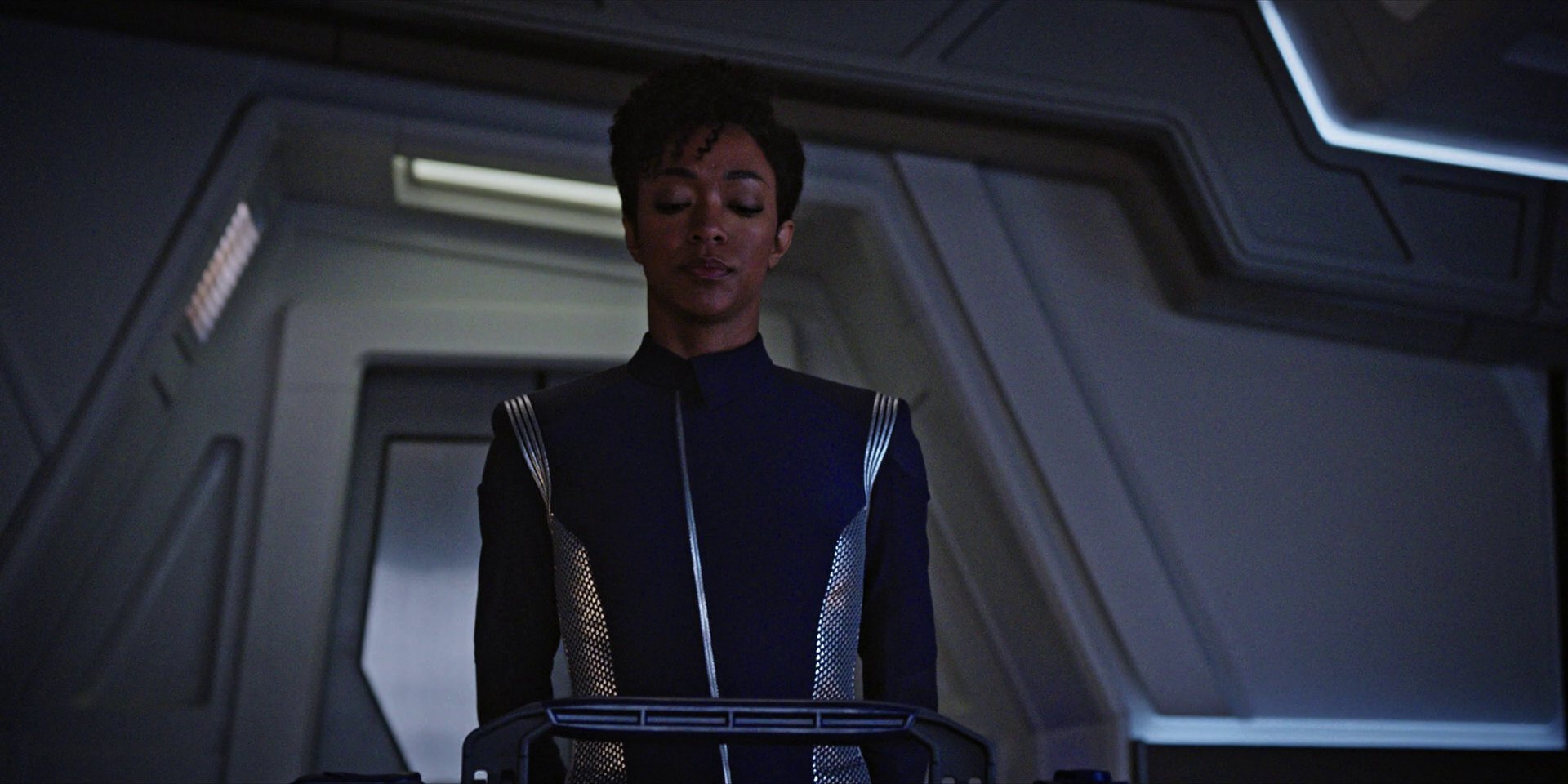 extant_StarTrekDiscovery_1x04-TheButchersKnifeCaresNotForTheLambsCry_5123.jpg