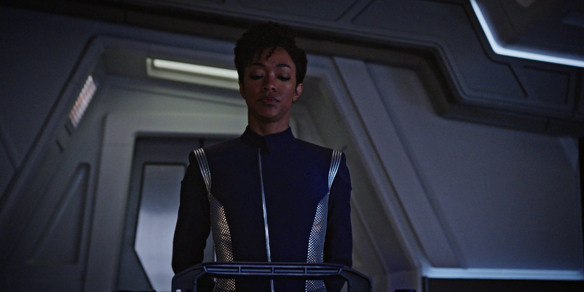 extant_StarTrekDiscovery_1x04-TheButchersKnifeCaresNotForTheLambsCry_5124.jpg